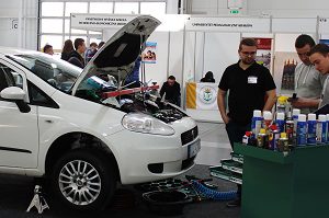 Związana z branżą motoryzacyjną firma Plastic Omnium poszukuje 80 nowych pracowników / fot. D. Karp-Skomra.